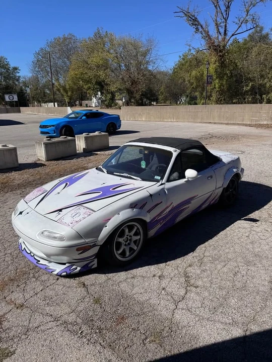 1993 Mazda NA MX-5 Miata - Image 2 of 5