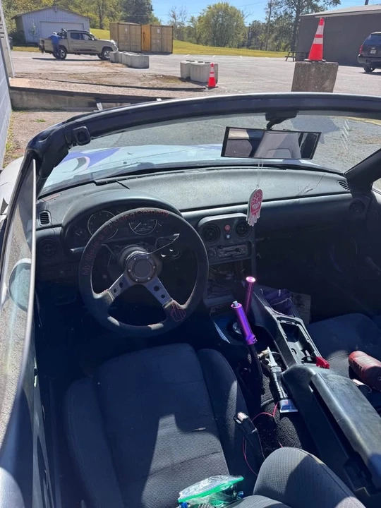 1993 Mazda NA MX-5 Miata - Image 4 of 5