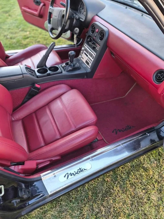 1993 Mazda NA MX-5 Miata - Image 16 of 20
