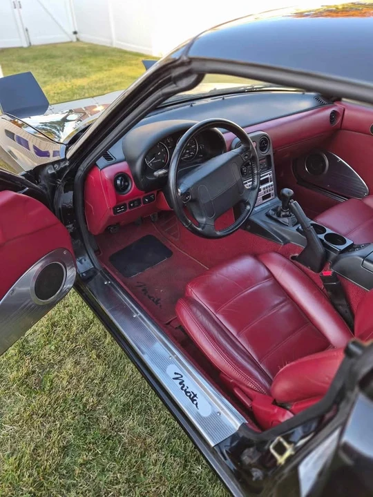 1993 Mazda NA MX-5 Miata - Image 13 of 20