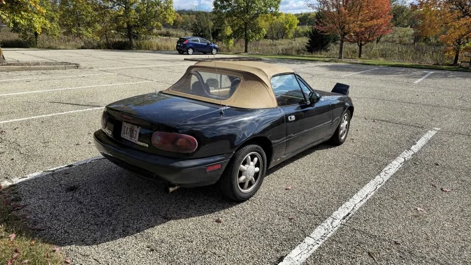 1993 Mazda NA MX-5 Miata - Image 2 of 12