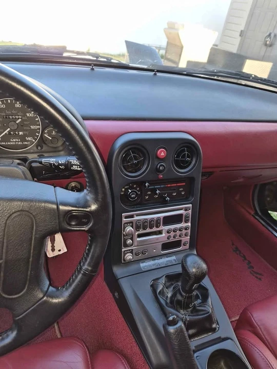 1993 Mazda NA MX-5 Miata - Image 12 of 20