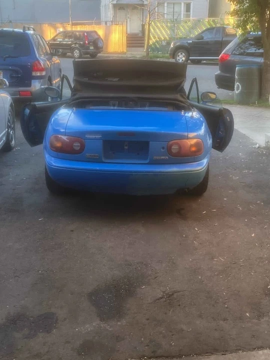 1993 Mazda NA MX-5 Miata - Image 2 of 9