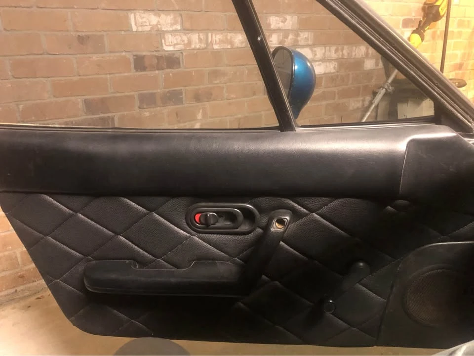 1993 Mazda NA MX-5 Miata - Image 6 of 11