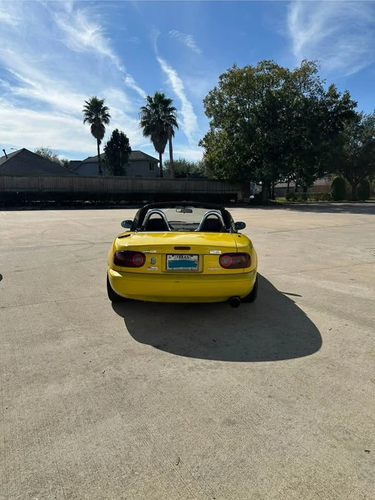 1993 Mazda NA MX-5 Miata - Image 5 of 9