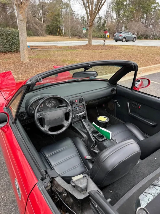 1993 Mazda NA MX-5 Miata - Image 12 of 16