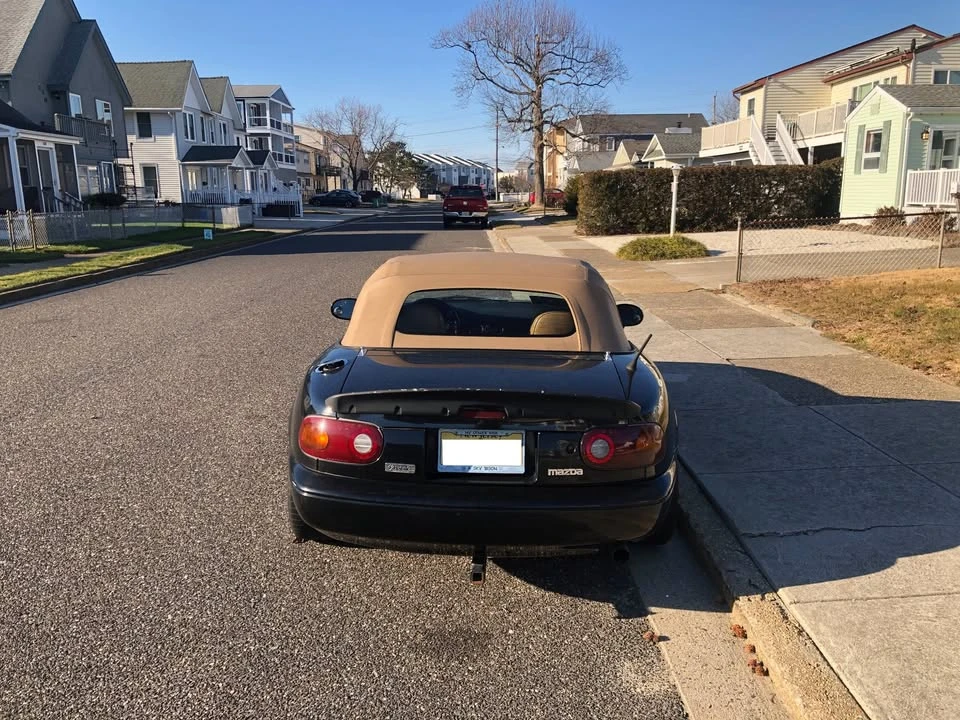 1993 Mazda NA MX-5 Miata - Image 4 of 10