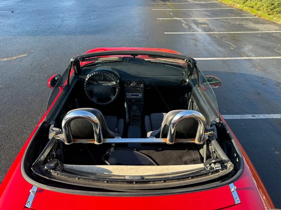 1993 Mazda NA MX-5 Miata - Image 6 of 12