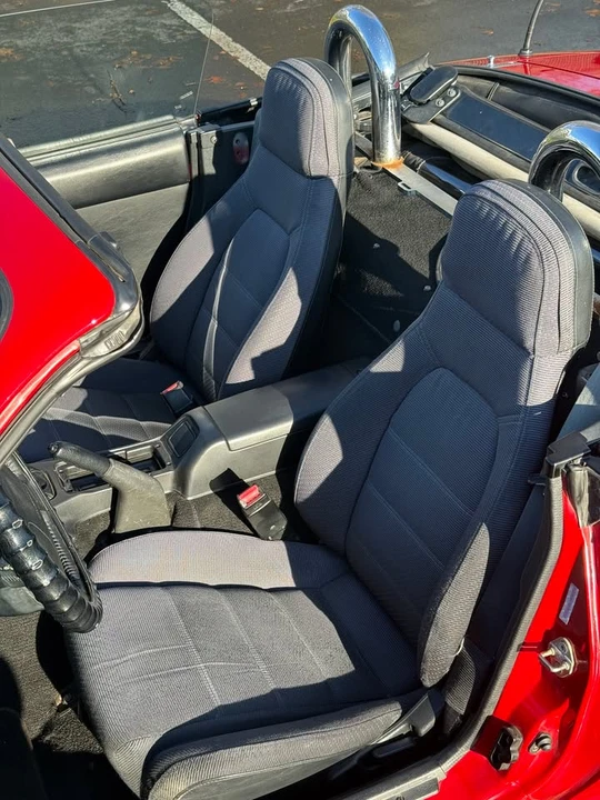1993 Mazda NA MX-5 Miata - Image 10 of 12