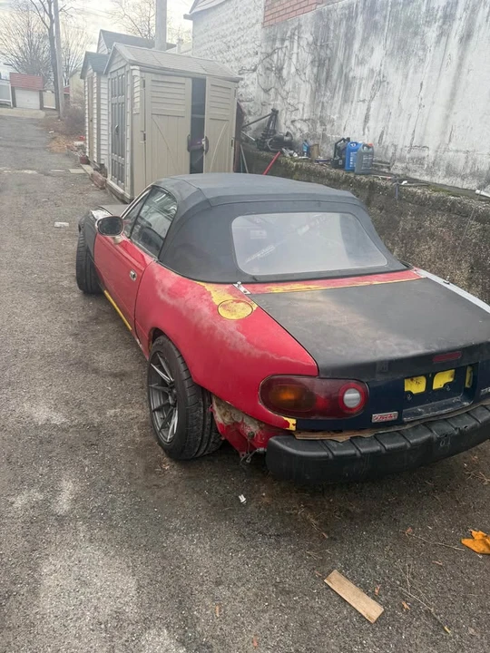 1993 Mazda NA MX-5 Miata - Image 2 of 10