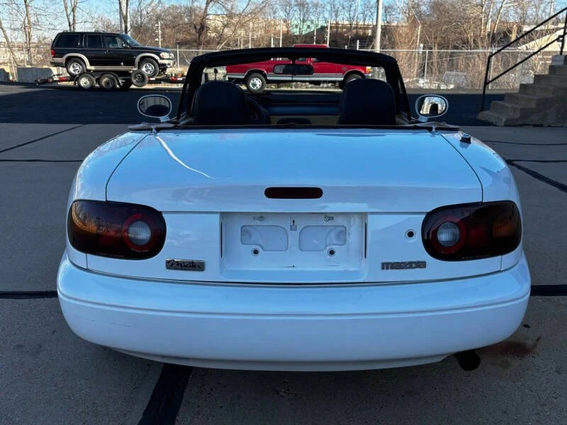 1993 Mazda NA MX-5 Miata - Image 9 of 20