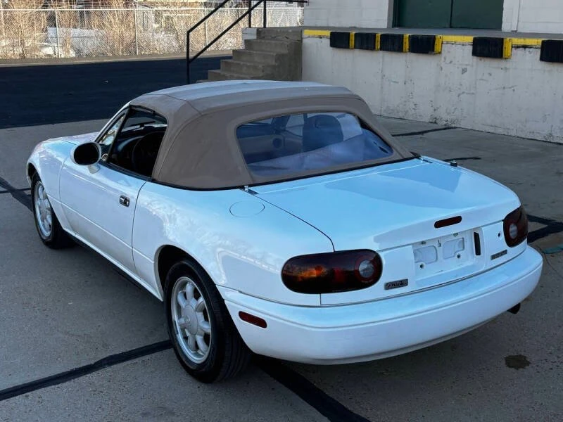 1993 Mazda NA MX-5 Miata - Image 15 of 20