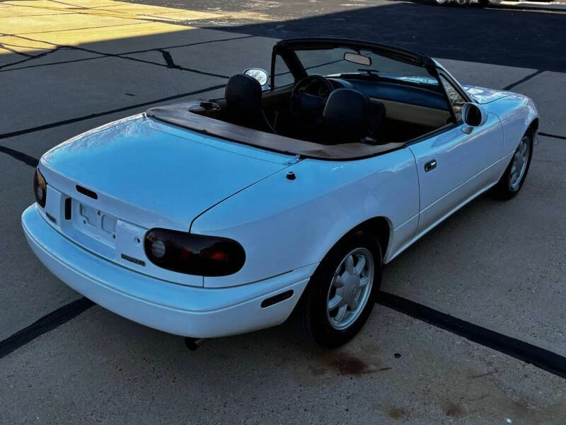 1993 Mazda NA MX-5 Miata - Image 7 of 19