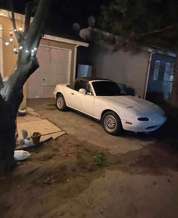 1993 Mazda NA MX-5 Miata - Image 2 of 4