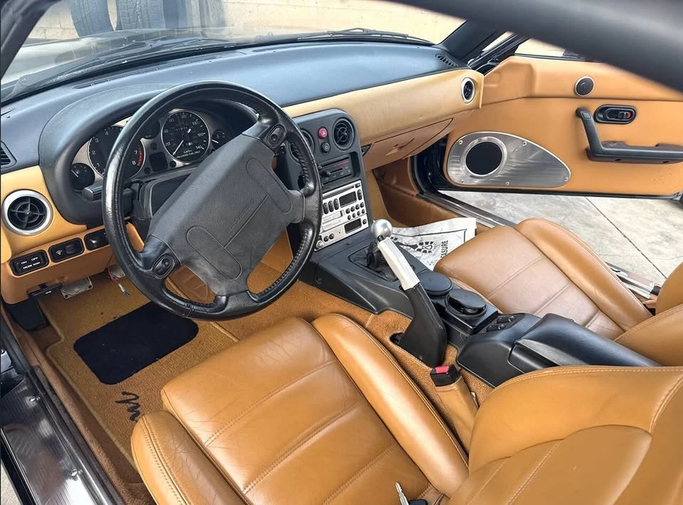 1993 Mazda NA MX-5 Miata - Image 8 of 16