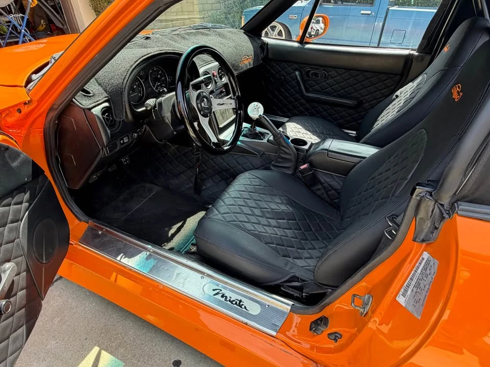 1993 Mazda NA MX-5 Miata - Image 5 of 11