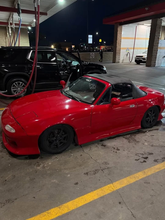 1993 Mazda NA MX-5 Miata - Image 3 of 4
