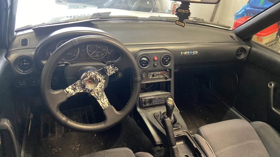 1993 Mazda NA MX-5 Miata - Image 2 of 10