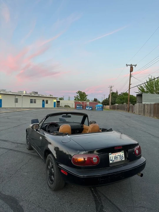 1993 Mazda NA MX-5 Miata - Image 5 of 9