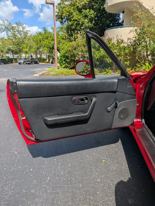 1993 Mazda NA MX-5 Miata - Image 7 of 12
