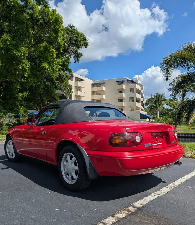 1993 Mazda NA MX-5 Miata - Image 2 of 12