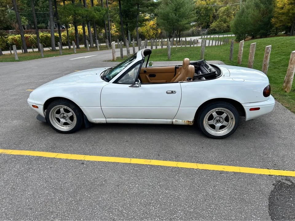 1993 Mazda NA MX-5 Miata - Image 5 of 8
