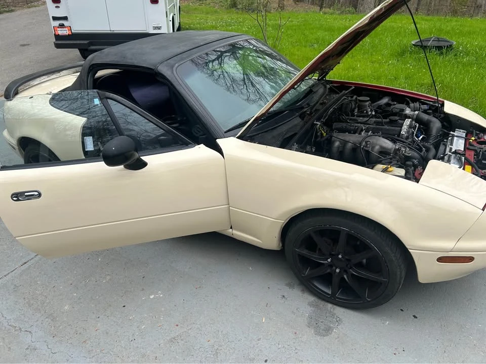 1993 Mazda NA MX-5 Miata - Image 5 of 6