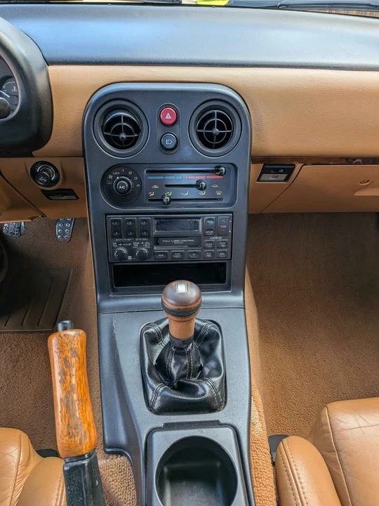 1993 Mazda NA MX-5 Miata - Image 12 of 12