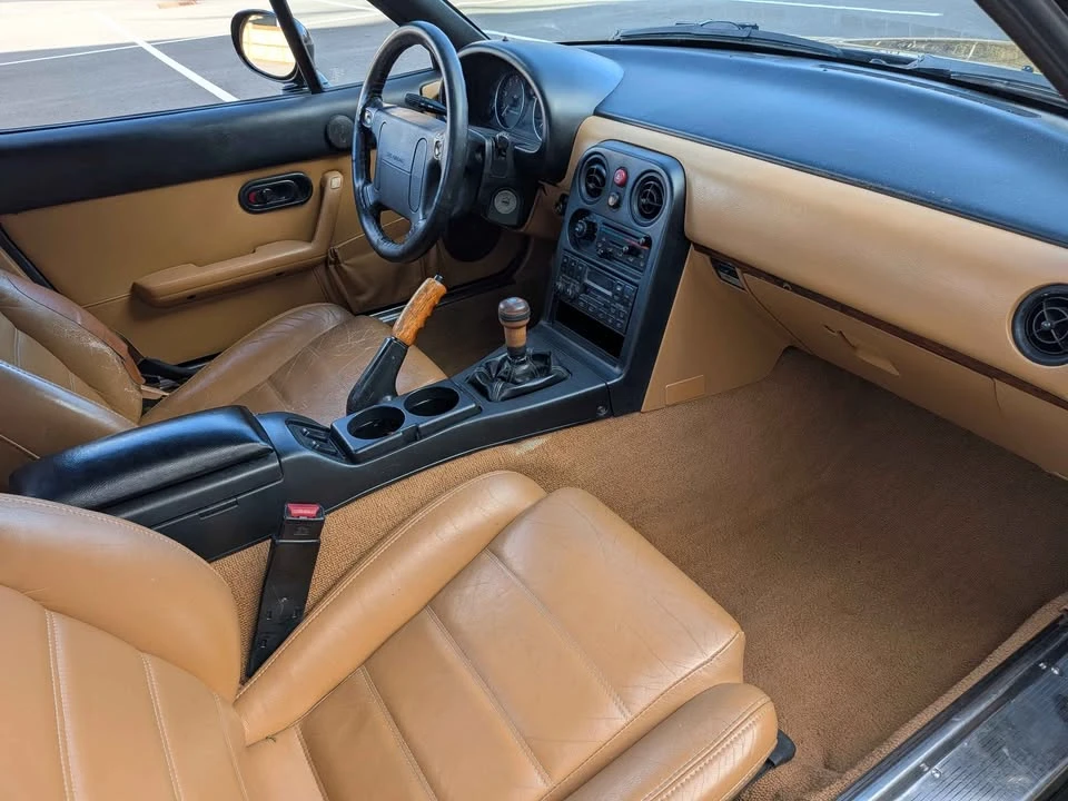 1993 Mazda NA MX-5 Miata - Image 10 of 12
