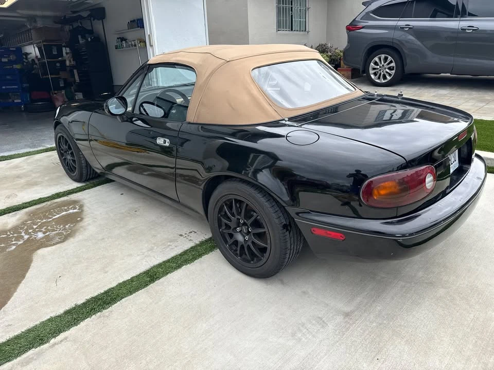 1993 Mazda NA MX-5 Miata - Image 4 of 11