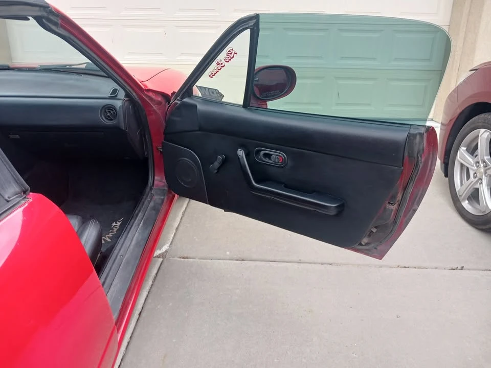 1993 Mazda NA MX-5 Miata - Image 13 of 15