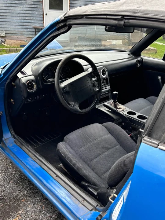 1993 Mazda NA MX-5 Miata - Image 6 of 9