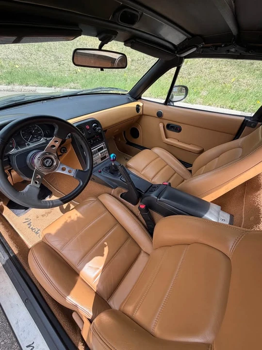 1993 Mazda NA MX-5 Miata - Image 7 of 10