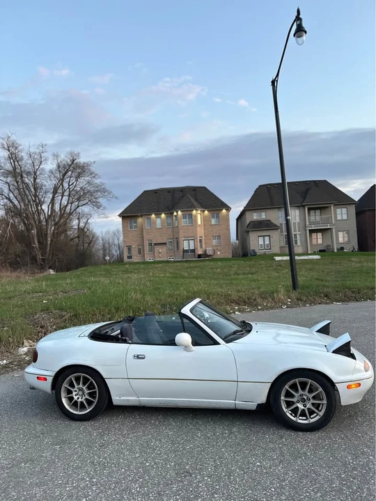 1993 Mazda NA MX-5 Miata - Image 2 of 16