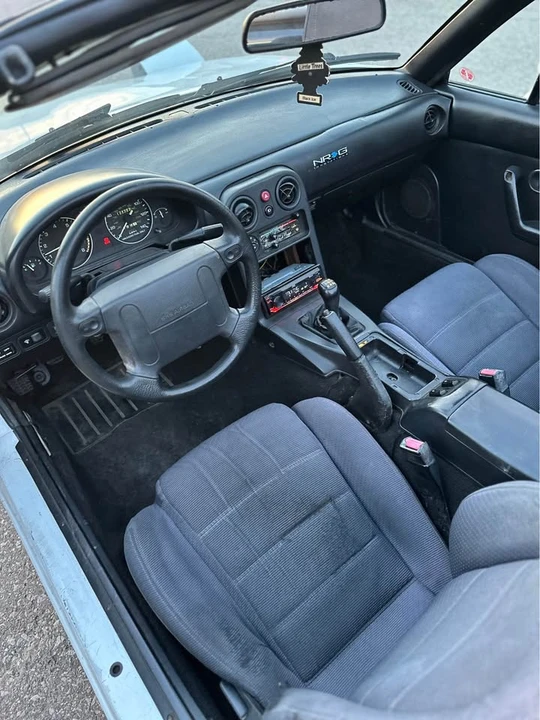 1993 Mazda NA MX-5 Miata - Image 9 of 16