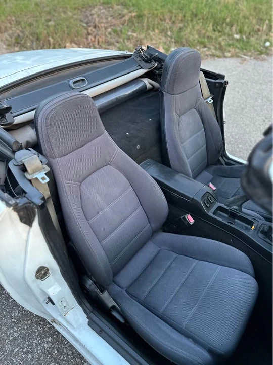 1993 Mazda NA MX-5 Miata - Image 7 of 16