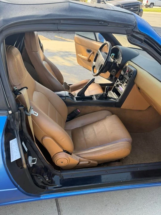 1993 Mazda NA MX-5 Miata - Image 8 of 11