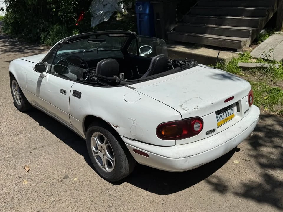 1993 Mazda NA MX-5 Miata - Image 5 of 6