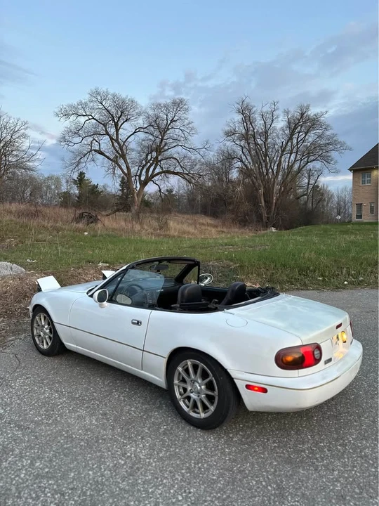1993 Mazda NA MX-5 Miata - Image 4 of 16