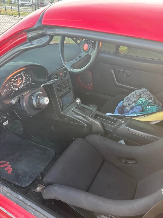 1993 Mazda NA MX-5 Miata - Image 7 of 11