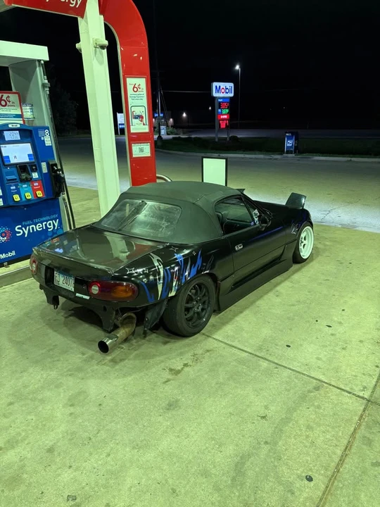 1993 Mazda NA MX-5 Miata - Image 4 of 9