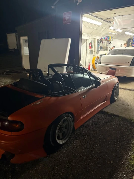 1993 Mazda NA MX-5 Miata - Image 9 of 9
