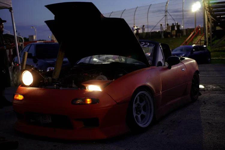 1993 Mazda NA MX-5 Miata - Image 7 of 9