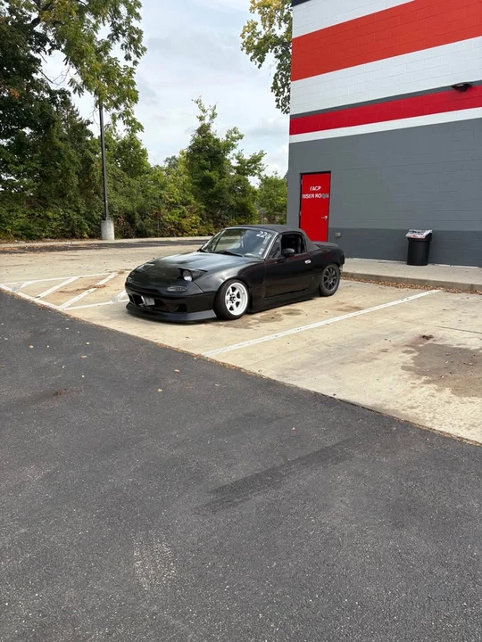 1993 Mazda NA MX-5 Miata - Image 5 of 9