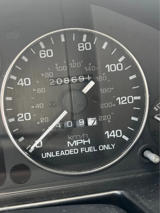 1993 Mazda NA MX-5 Miata - Image 6 of 8