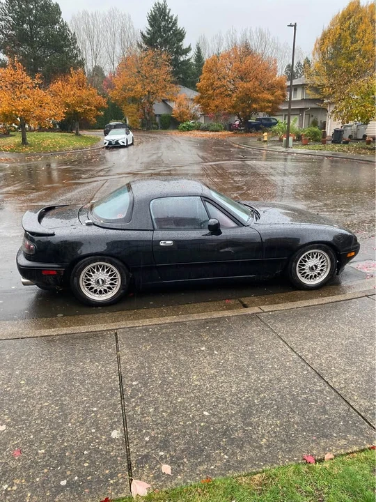 1993 Mazda NA MX-5 Miata - Image 5 of 10
