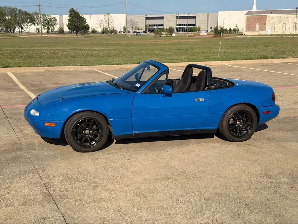 1993 Mazda NA MX-5 Miata - Image 2 of 11