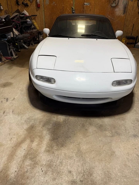 1993 Mazda NA MX-5 Miata - Image 9 of 10
