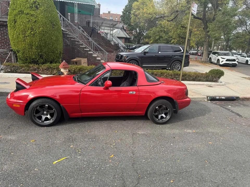 1993 Mazda NA MX-5 Miata - Image 6 of 9