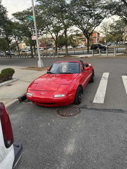 1993 Mazda NA MX-5 Miata - Image 7 of 9